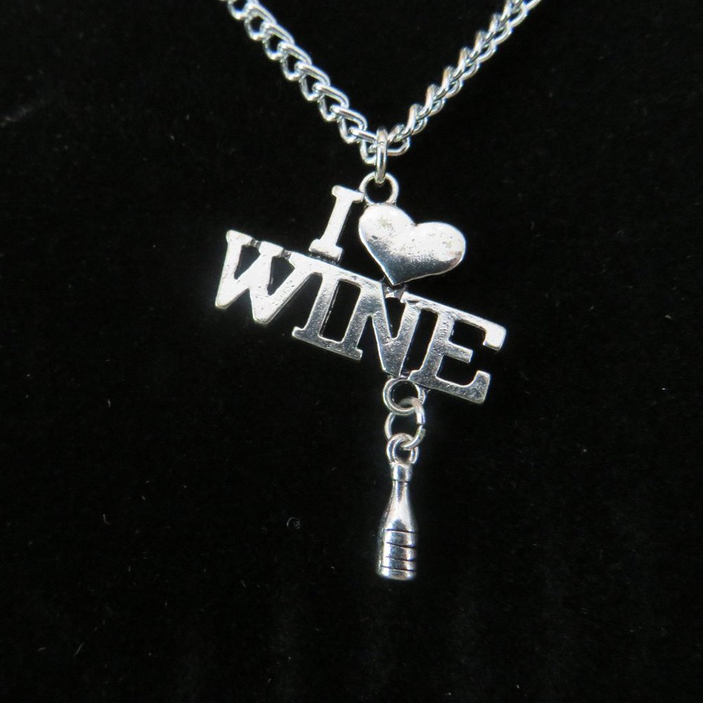 WINE NECKLACE